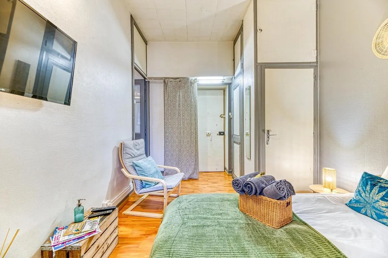R'Apparts Studio Le Petit Paradis Grenoble 0*,  Fransa