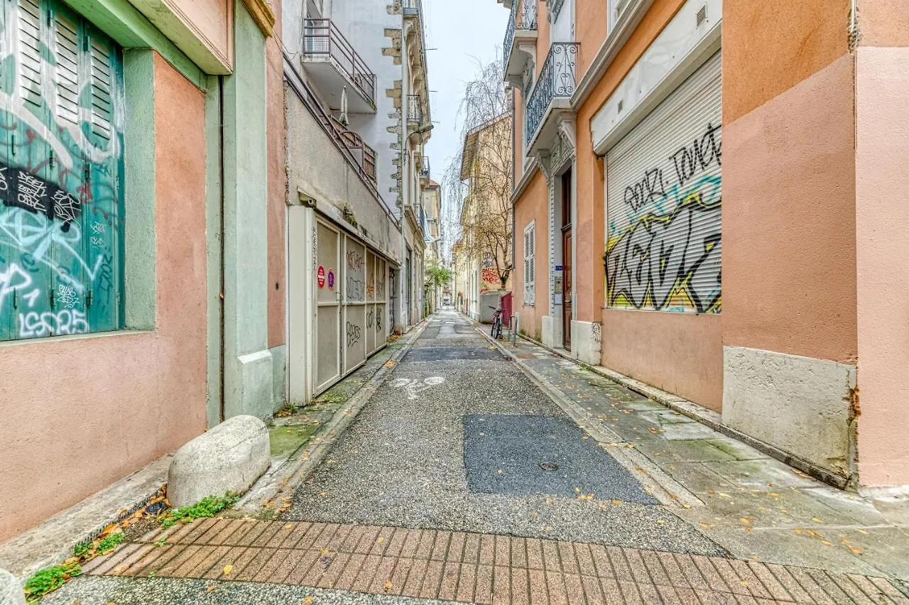 Daire R'Apparts Studio Le Petit Paradis Grenoble